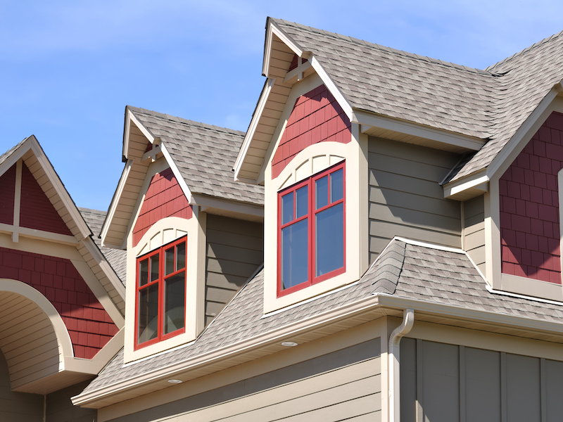 IS IT TIME TO REPLACE YOUR ROOF?